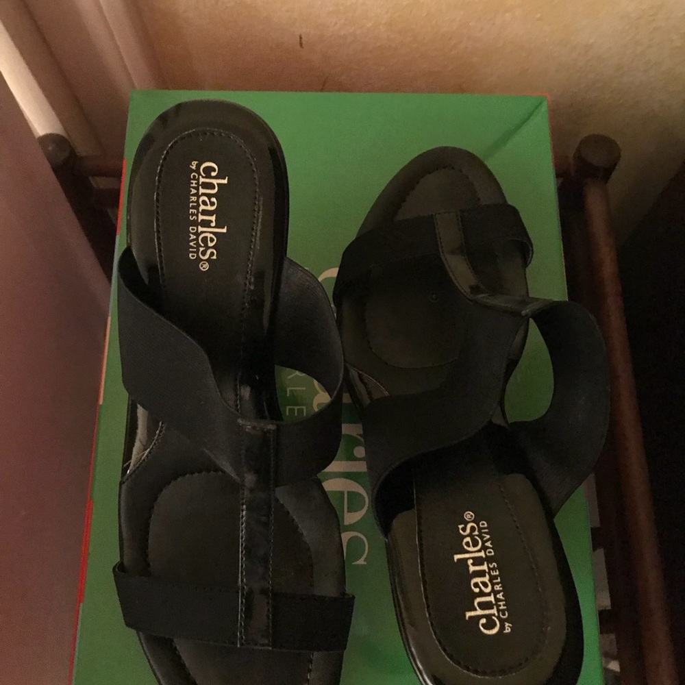 Shoes - Picture 2 of 4